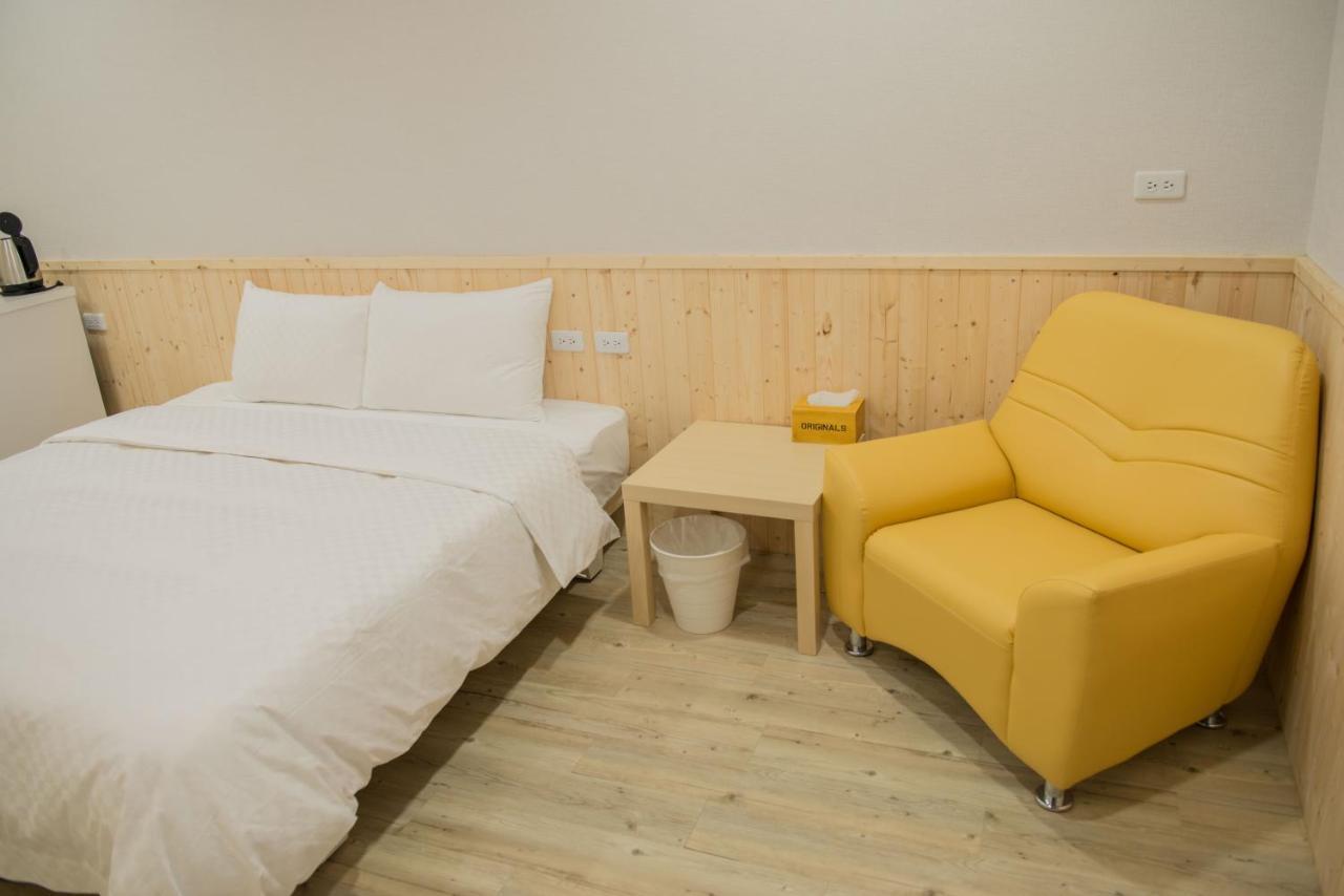 Didi House無人化自助入住#附車位有限須預約 Apartment Tainan Bagian luar foto