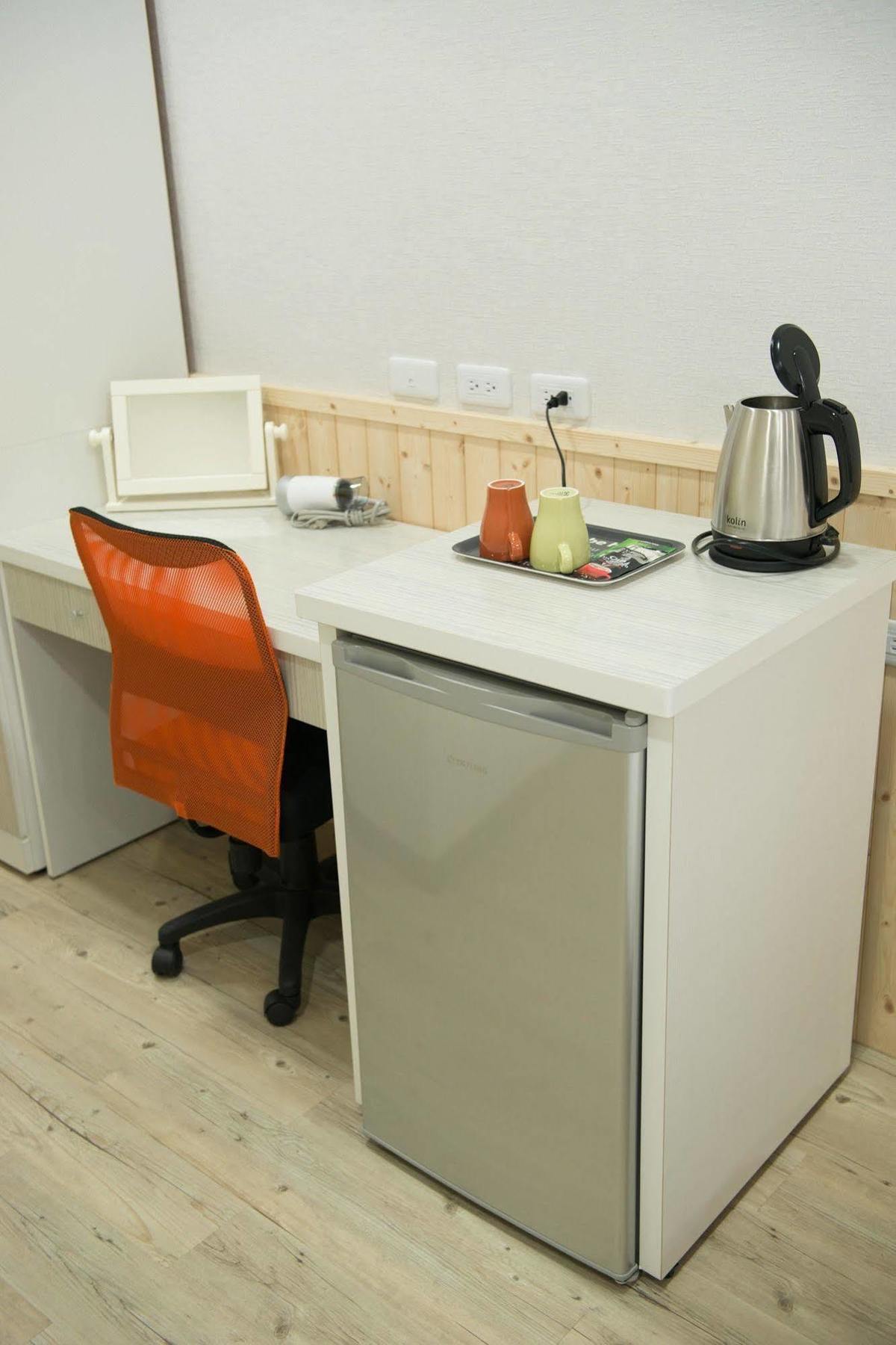 Didi House無人化自助入住#附車位有限須預約 Apartment Tainan Bagian luar foto